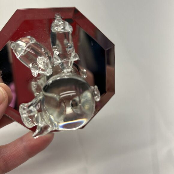 Vintage Glass Mother Pig And 2 Piglets on Mirror 3" Diameter Mama 1.5" High - Picture 4 of 6